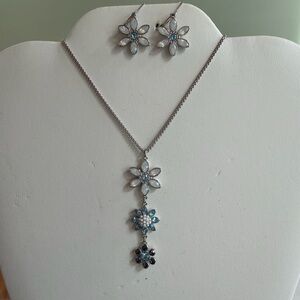 Elegant Silver and Blue Floral Jewelry Set, Fresh Cut Set